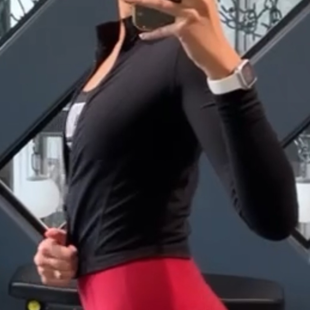 BLACK cropped Amazon bbl athletic jacket